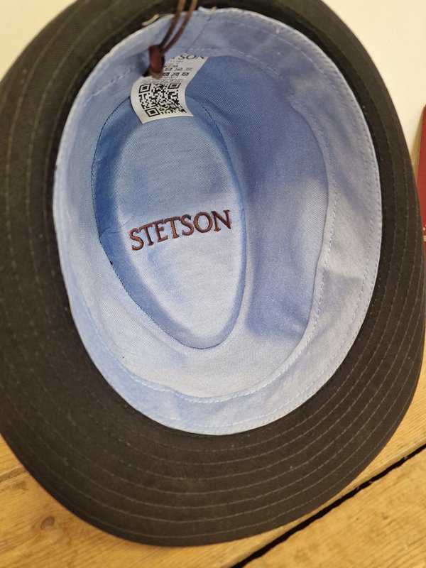 Stetson Trilby-hattu, Musta